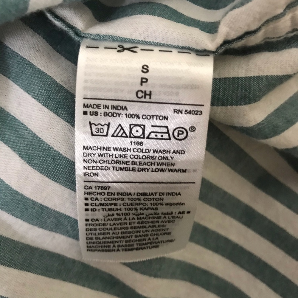 OLD NAVY GREEN AND WHITE COTTON BUTTON DOWN - Picture 4 of 4